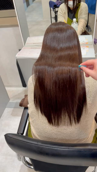 ロング まとまるツヤ髪カット ┆たんげ なるみのヘアスタイル