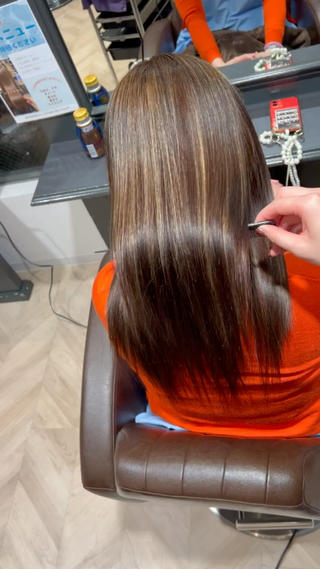 ロング まとまるツヤ髪カット ┆たんげ なるみのヘアスタイル