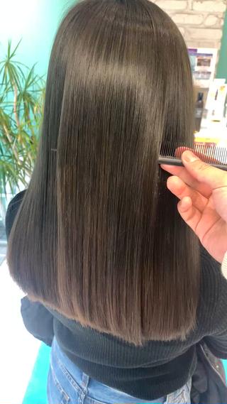 セミロング 髪質改善&縮毛矯正 池本　有宏のヘアスタイル