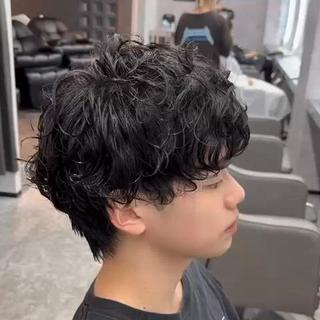 パーマ メンズ メンズパーマ🔵 ハイトーン✨原田慎也のヘアスタイル