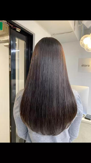 癖で広がりが気になる方におすすめ美髪縮毛矯正 