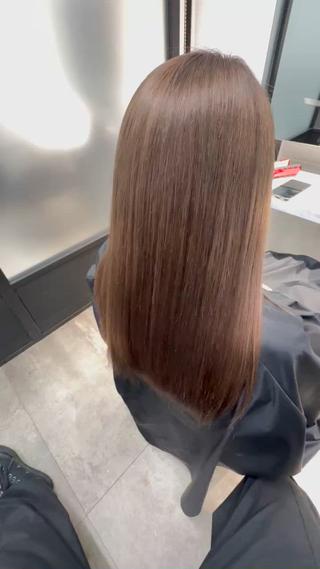 明るすぎず、暗すぎずブラウンベージュ