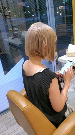 ショート カラー レイヤーカット/ ウルフカット/大橋 のヘアスタイル