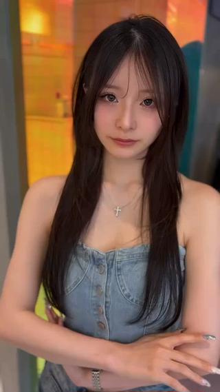 "男性目線"で作るお洒落さと色気のあるLayer Style
"女性らしい”の中に、透明感カラーでエッジの効いた小酒落感を。個々が持ち合わせてる魅力をグッと引き出しますお客様一人一人の個性、キャラクター、ファッション、生活に合わせたヘアをご提案させて頂きます

追加メニューで
内部補修のついている3ステップトリートメント
2500円
ダメージが気になる方には、ケア剤を薬剤に混ぜて施術が2000円

︎インスタDMご予約限定でクイックスパをサービス 