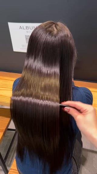 ロング ALBUM SHINJUKU所属・フカミ マナカのヘアスタイル
