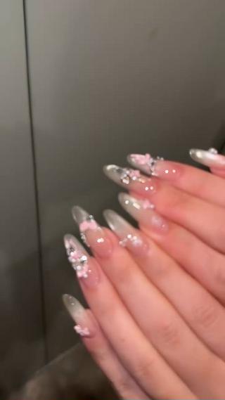 ネイル Green Nailsalon所属・GreenNail salonパラジェルのネイルデザイン