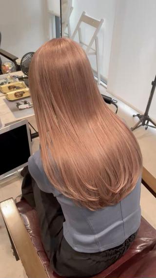 ロング youres hair 新宿3丁目店所属・🍫ハイトーン✖︎ 縮毛矯正🍫柴田のヘアスタイル