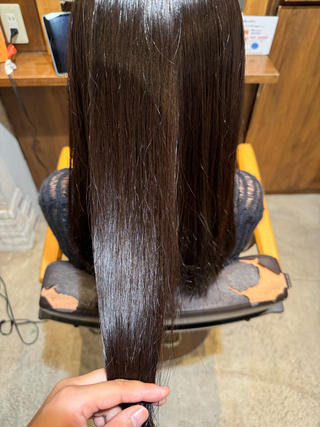 セミロング パーマ 西尾 愛のヘアスタイル