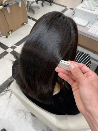 柔らかいも地毛風ストレート
これからの時期髪の毛のうねり、広がり、パサつき
気になる方是非！
めちゃくちゃ得意です^_^お任せください 