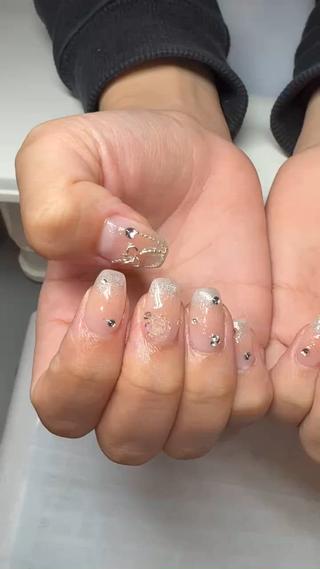 じゅわっとオレンジチーク

得意なマグネットフレンチです 