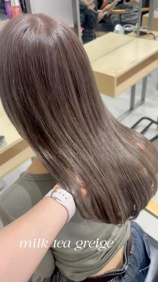 ロング カラー ヘアアレンジ ベージュ/グレージュ 🧸あやか/表参道のヘアスタイル