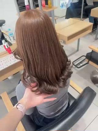 セミロング カラー ヘアアレンジ ベージュ/グレージュ 🧸あやか/表参道のヘアスタイル