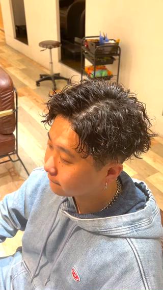 ショート パーマ メンズ メンズパーマ眉毛 特化アユム🔥のヘアスタイル