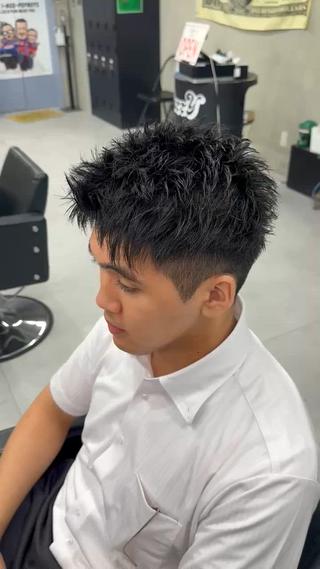 ショート メンズ Buzzy 大畠　慎三郎のヘアスタイル