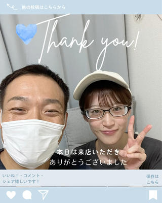 飲食業で立位の時間も長く体を歪めてしまいやすいですが、整体してキレイな体と絶好調をゲットしましょう!
【Before】
猫背・巻き肩が強く、頭も前に出ている状態でした。
左首の歪みがあり、肩甲骨は通常より大きく開いていました(約4本分)。
また、前重心から左の扁平足・足関節の内反・膝のねじれも見られました。
【After】
施術後は肩甲骨の開きが約3本分に改善し、背中のラインもスッキリ!
頭の位置が整ったことで腹筋に力が入りやすくなり、骨盤も安定しやすい状態に!
肩の動きも軽くなり、日常生活での負担が減りやすくなっています。
次回は重心のズレによる左大転子・足関節の内反変形をやりますね。