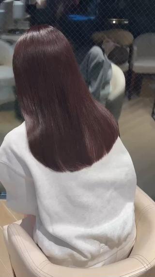 セミロング カラー backstage青山店所属・山中 あるのヘアスタイル