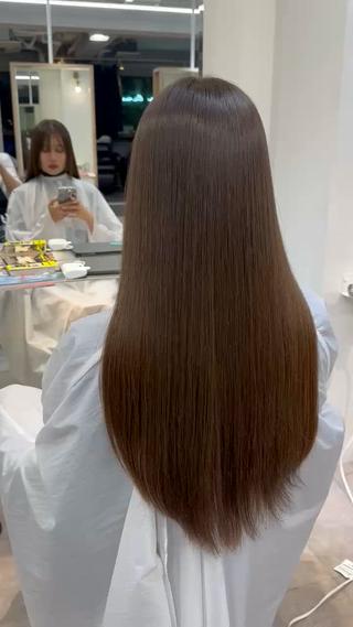 ロング パーマ Press.salon所属・上品な透明感カラー 🫧renのヘアスタイル