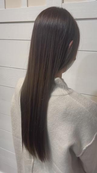 ロング カラー 足立 悠輔のヘアスタイル