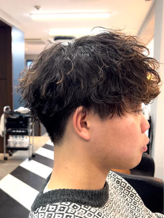 パーマ メンズ 伊藤 陸のヘアスタイル