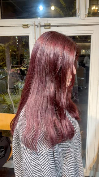 ブリーチなしのカシスカラー
春ぽくて可愛いです