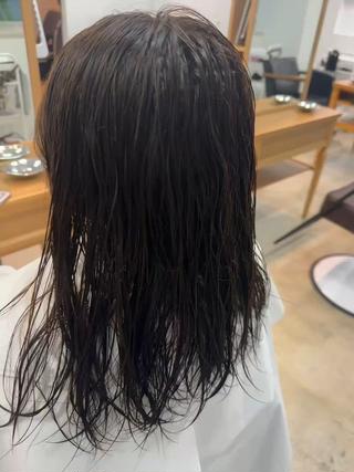ミディアム パーマ 伊藤 郁弥のヘアスタイル