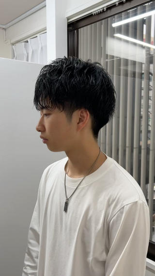 ショート メンズ CHELSEA  梅田所属・OKADA/メンズ /カット/眉/縮毛のヘアスタイル