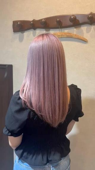 ワンカラー+トリートメント¥2200のメニューはご希望の色に添えるのとツヤツヤの髪に仕上げます️


#ヘアプレイスソル #hairplacesol #ワンカラーモデル 