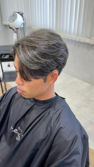 ショート カラー ちかまつ かずやのヘアスタイル