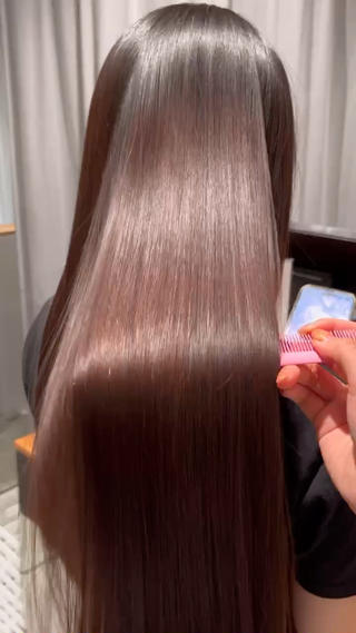 ロング パーマ いれい すずかのヘアスタイル