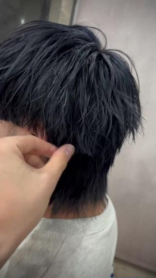 ミディアム メンズ RACCOON.TOKYO 渋谷店所属・メンズカット特化🐺 ウルフ[店長]置塩祥のヘアスタイル