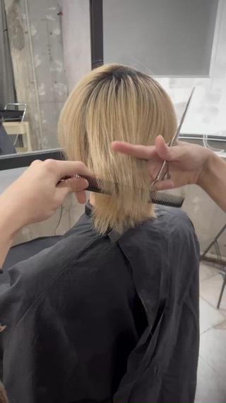 セミロング メンズ RACCOON.TOKYO 渋谷店所属・メンズカット特化🐺 ウルフ[店長]置塩祥のヘアスタイル