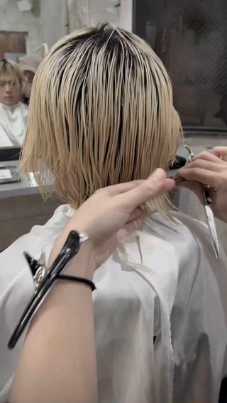 ミディアム カラー メンズ RACCOON.TOKYO 渋谷店所属・メンズカット特化🐺 ウルフ[店長]置塩祥のヘアスタイル