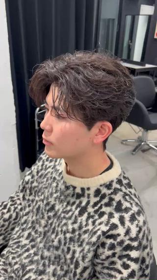 ミディアム パーマ メンズ PIA hair design所属・湖城 恵吾のヘアスタイル