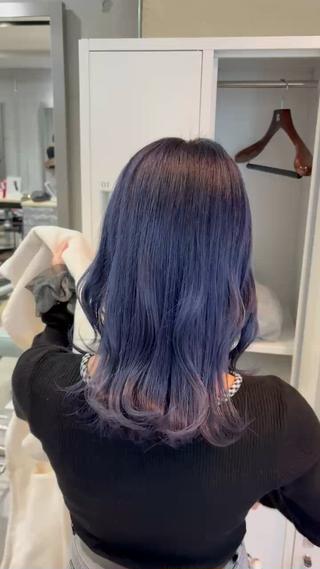 ミディアム .AIRI🌼 暖色/ぱつっとぼぶのヘアスタイル