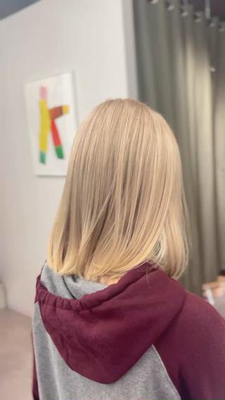 セミロング ハイトーン/ ブリーチ🤩店長レンのヘアスタイル