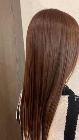 セミロング 西 優衣奈のヘアスタイル