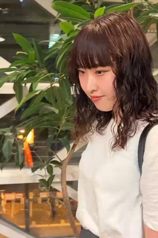 ミディアム パーマ 西 優衣奈のヘアスタイル