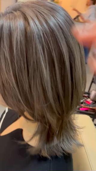 ミディアム JUNO所属・阪神西宮★JUNO 川﨑温子のヘアスタイル