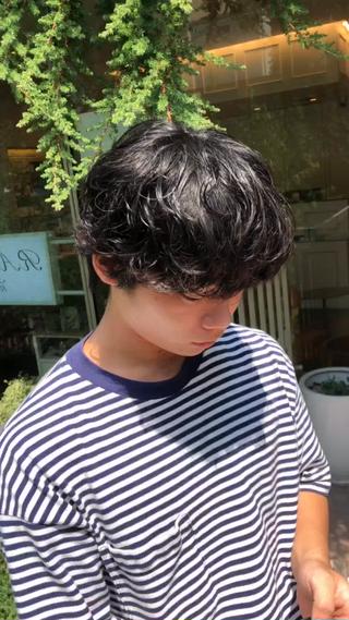 パーマ メンズ 韓国メンズヘア シンユウのヘアスタイル