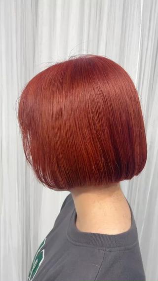 ショート カラー 手塚 由佳のヘアスタイル