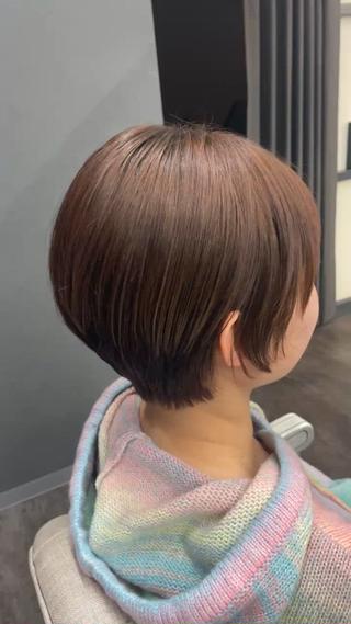 ショート 手塚 由佳のヘアスタイル