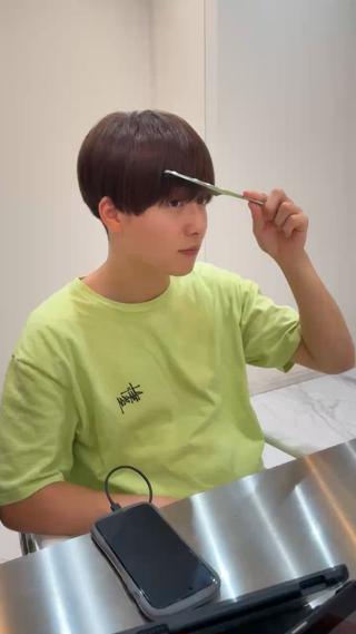 メンズにもサラサラストレートが大人気です！
ドライのみでまとまる艶髪にしたい方におすすめです！！！
何分からない事などありましたらご気軽にご相談ください！！！ 