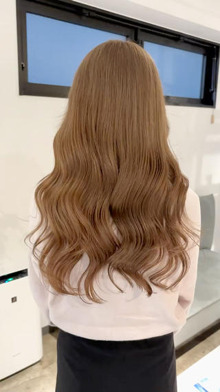 ロング カラー 暖色カラー🍒 ケアブリーチ/akiのヘアスタイル