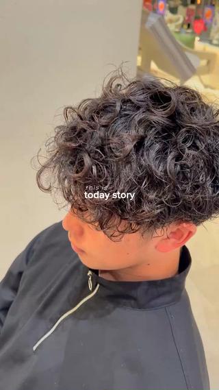 ミディアム パーマ メンズ メンズパーマ特化型 /京橋/栗野京弥のヘアスタイル