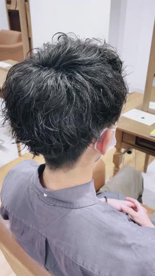 パーマ メンズ 角田 楓のヘアスタイル