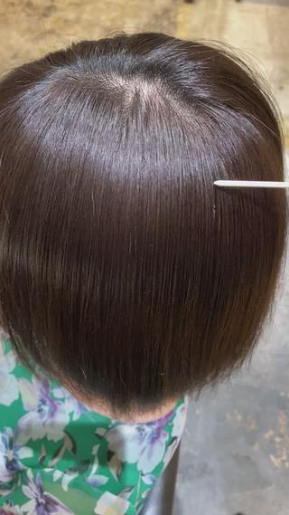 弱酸性の縮毛矯正なら自然な艶が出て、手触りも良くなります 