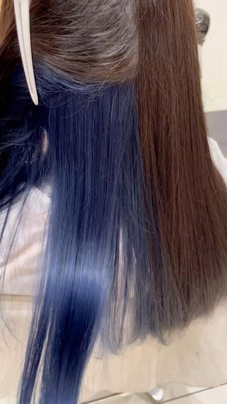 ミディアム 米山 莉緒のヘアスタイル