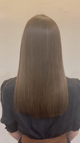 ロング カラー パーマ ヘアアレンジ キッズ ネイル マツエク・マツパ アイブロウ premier modelsのヘアスタイル