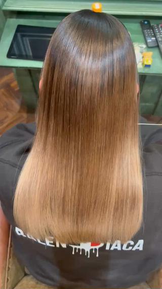 カット+髪質改善ULTOWAトリートメント
ブリーチ毛で艶と潤いのある仕上がりに♪ 