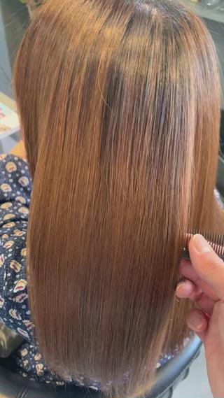 ロング ディレクター鮫島 俊介のヘアスタイル